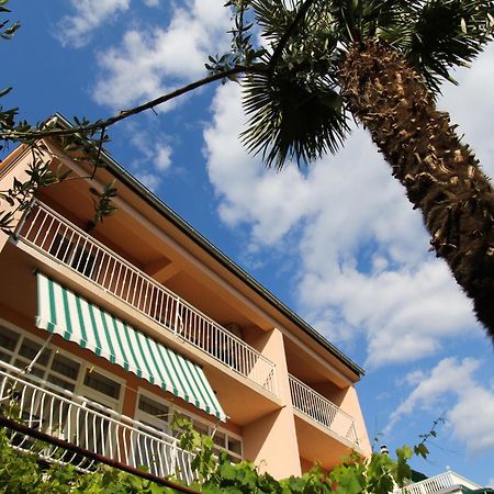 Apartmani Roje Sveti Filip I Jakov Eksteriør bilde
